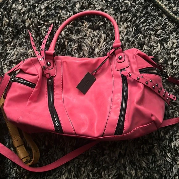 Supe cute multi pocket hot pink Nicole Miller New York shoulder bag